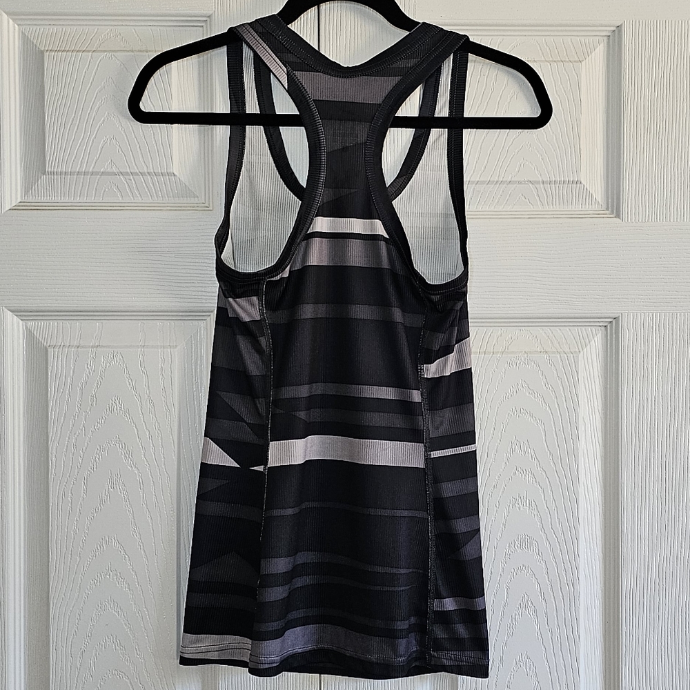 ***3/$30*** NIKE DRI-FIT TANK - Picture 2 of 9